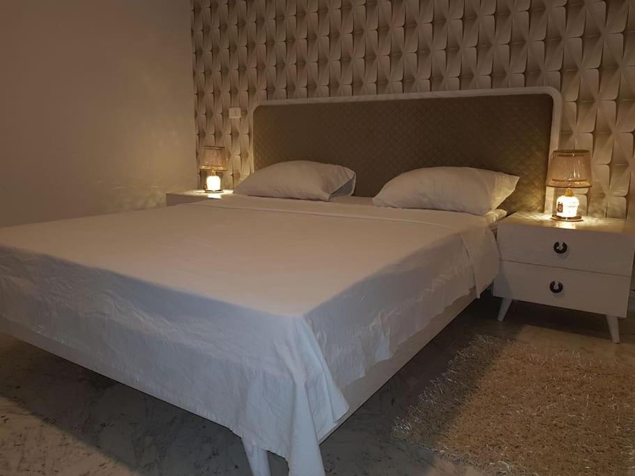 Lovely Apartment Near Tunis Mall - Lac2 Tunis Buitenkant foto