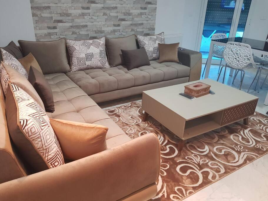 Lovely Apartment Near Tunis Mall - Lac2 Tunis Buitenkant foto