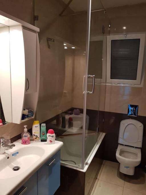 Lovely Apartment Near Tunis Mall - Lac2 Tunis Buitenkant foto