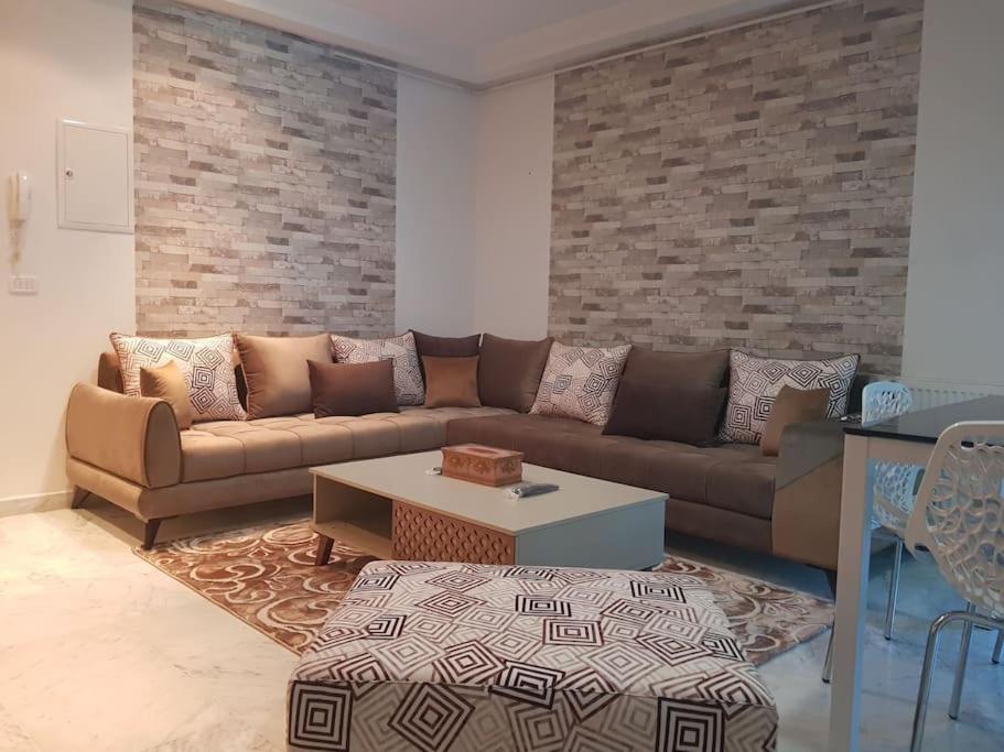Lovely Apartment Near Tunis Mall - Lac2 Tunis Buitenkant foto