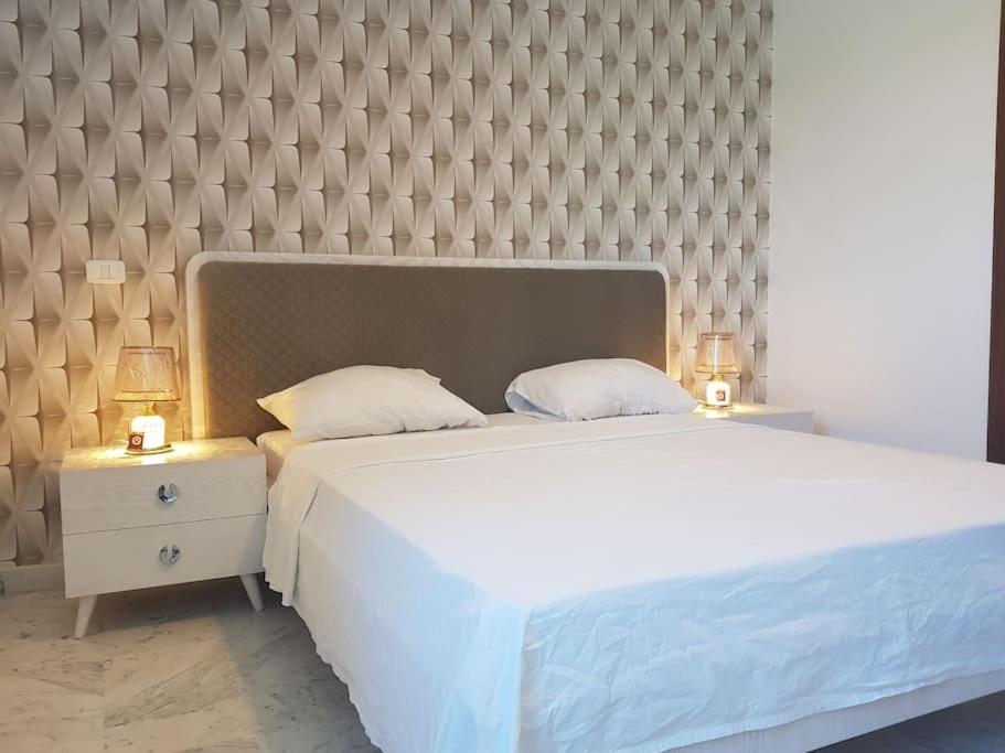 Lovely Apartment Near Tunis Mall - Lac2 Tunis Buitenkant foto